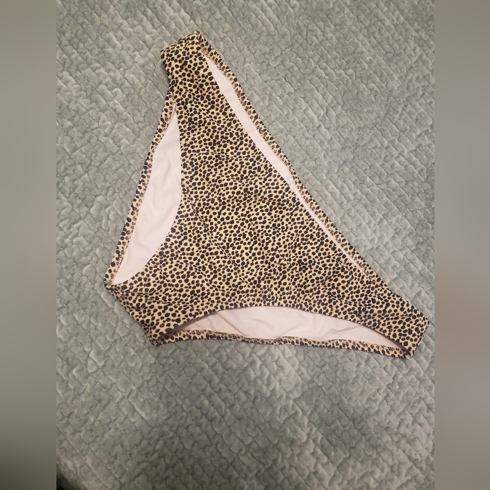 NWOT Bikini bottoms